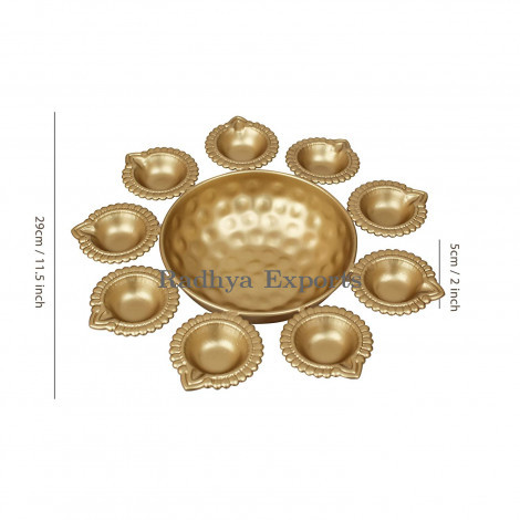 Decorative Flower Shaped   Urli